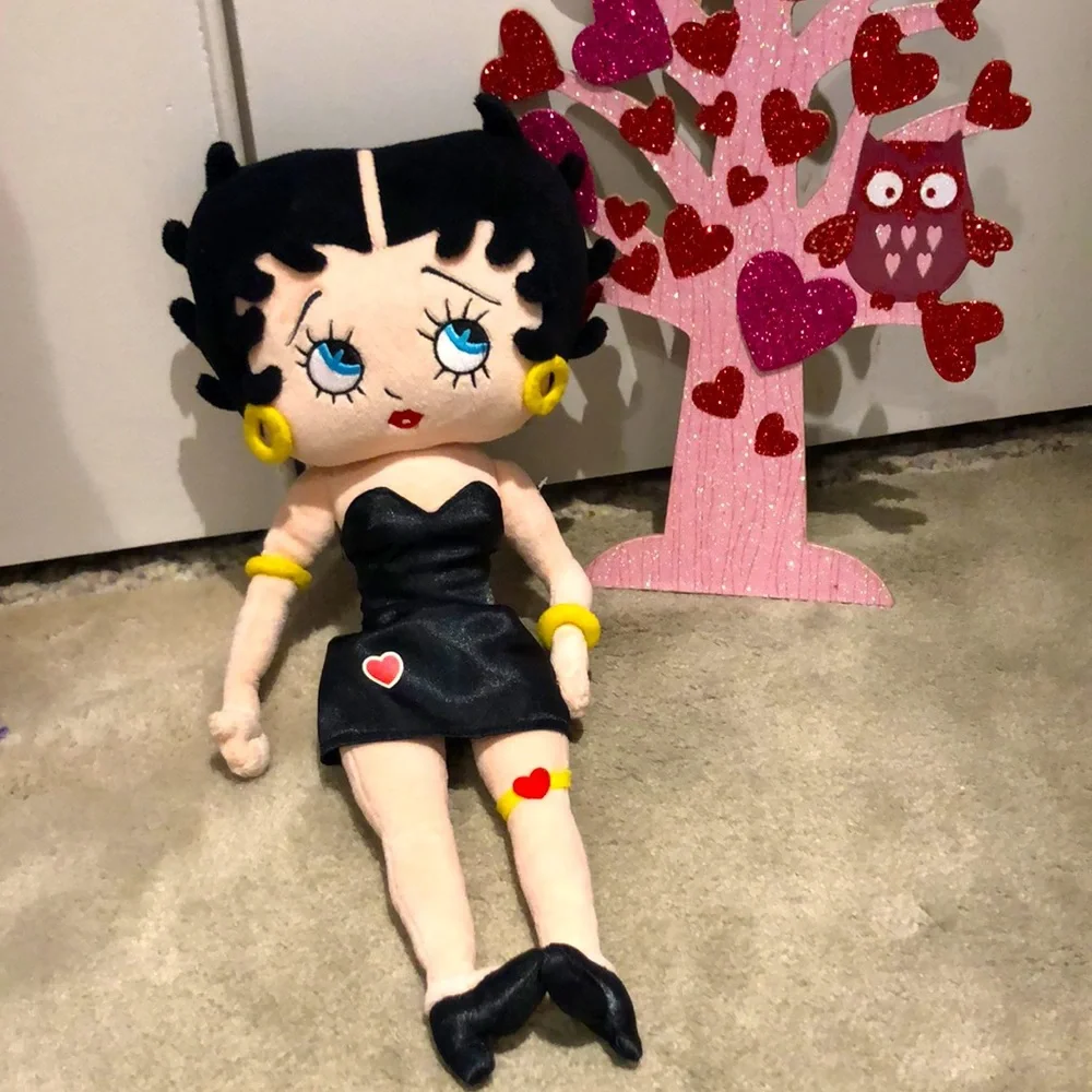 Betty Boop doll— America’s sweetheart Wearing a black mini cocktail dress - Picture 2 of 7